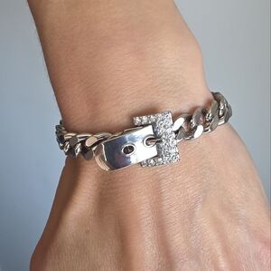 Chic Silver Chain Bracelet with Sparkling Accents